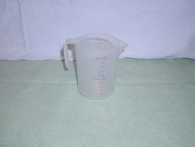 PICHET 1L GRADUÉ ROUGE - @